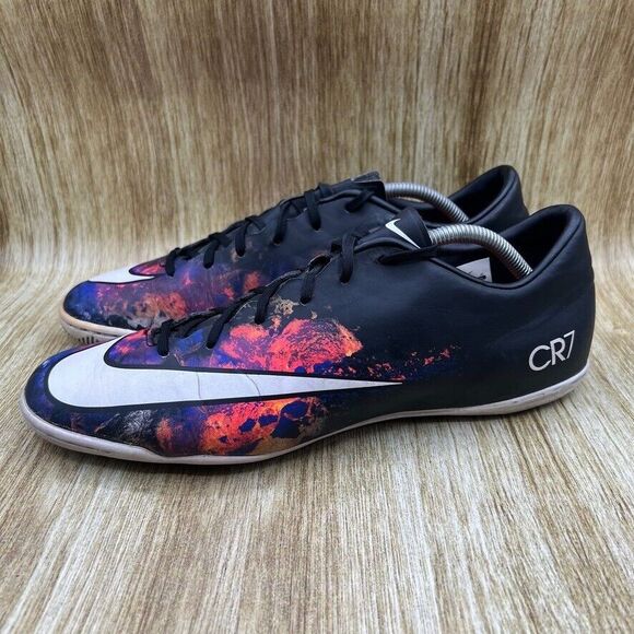 Nike Mercurial Victory 5 CR7 Men's Size 12 Black Total‎ Crimson Shoes 684875-018 - Picture 3 of 10
